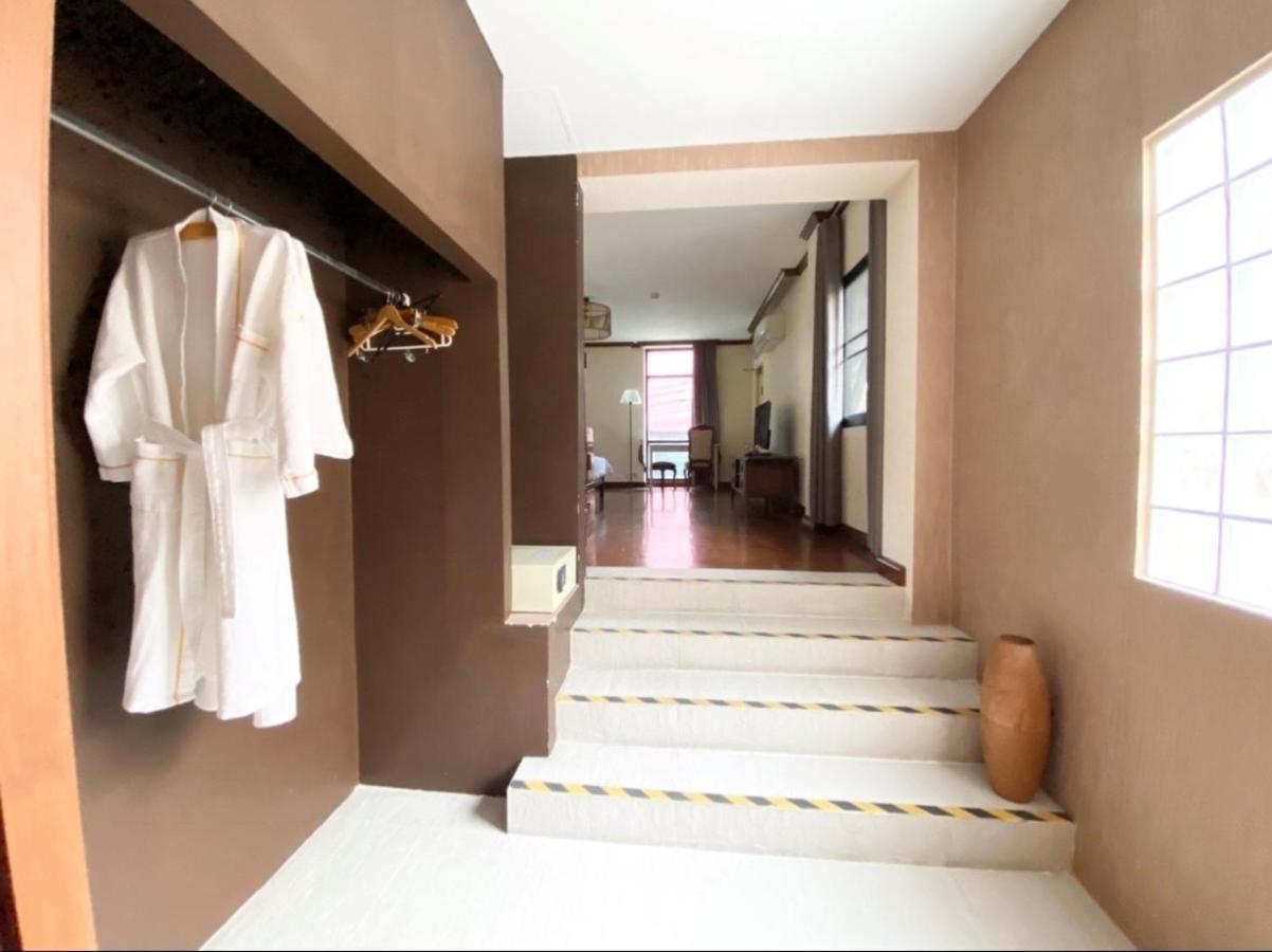 Nt Place Sukhumvit Suites Bangkok Esterno foto
