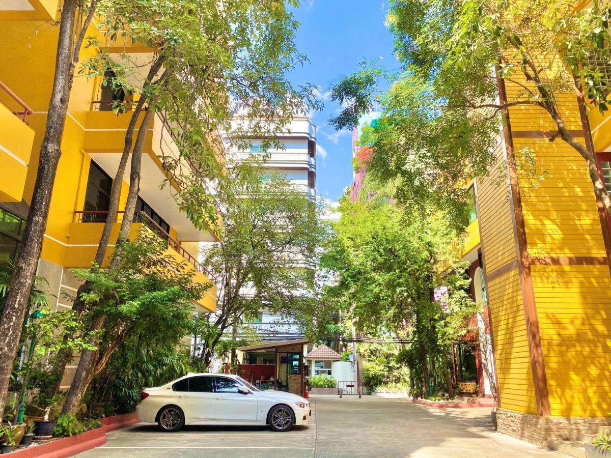 Nt Place Sukhumvit Suites Bangkok Esterno foto